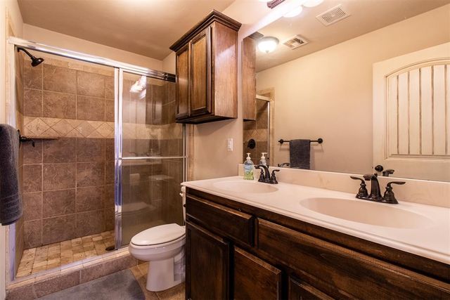 2305 Makaila Way, Yukon, OK 73099