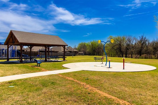 2305 Makaila Way, Yukon, OK 73099