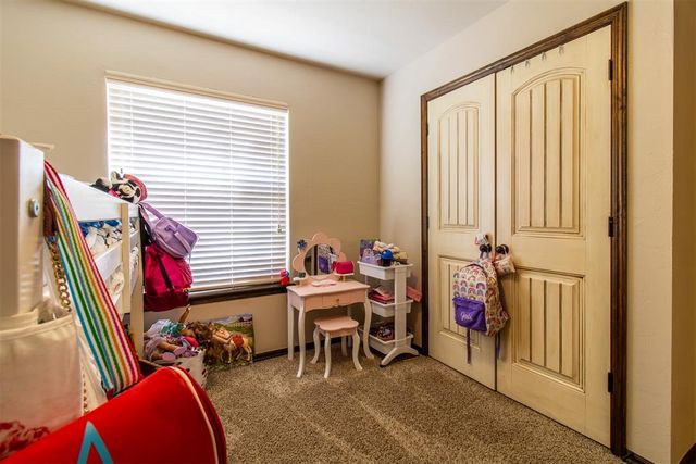 2305 Makaila Way, Yukon, OK 73099