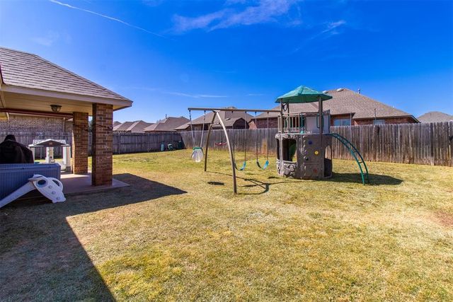 2305 Makaila Way, Yukon, OK 73099