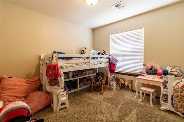 2305 Makaila Way, Yukon, OK 73099