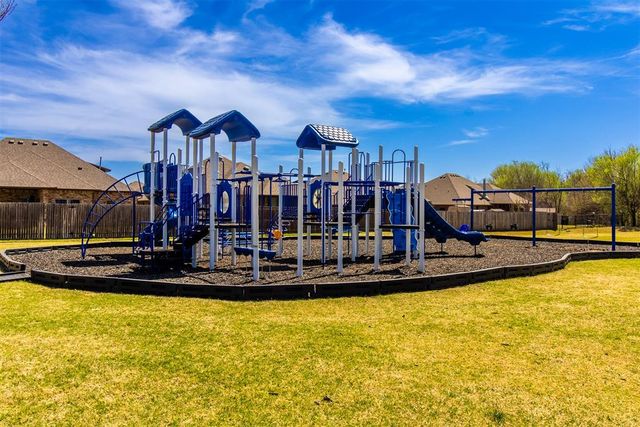 2305 Makaila Way, Yukon, OK 73099