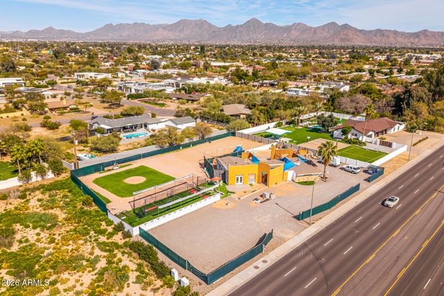 8226 E SHEA Boulevard, Scottsdale, AZ 85260