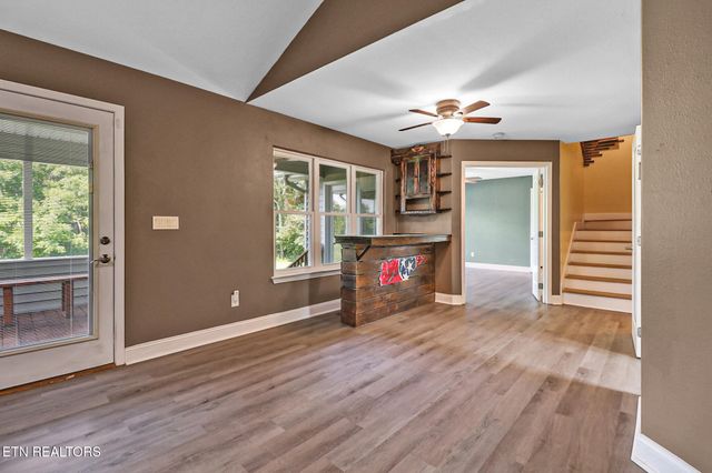 246 Autumn Drive, Crossville, TN 38571