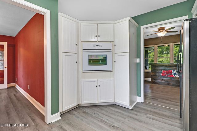 246 Autumn Drive, Crossville, TN 38571
