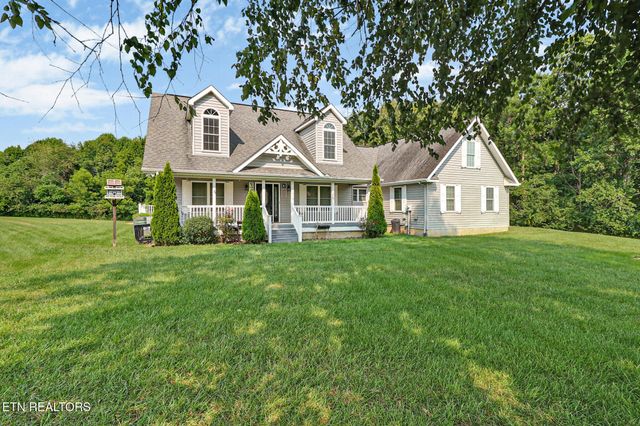 246 Autumn Drive, Crossville, TN 38571