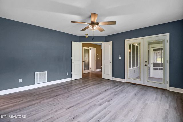 246 Autumn Drive, Crossville, TN 38571