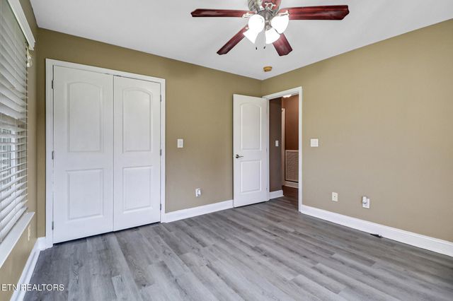 246 Autumn Drive, Crossville, TN 38571