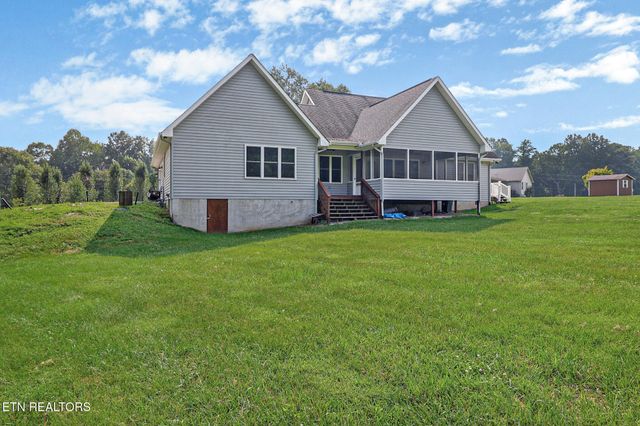 246 Autumn Drive, Crossville, TN 38571