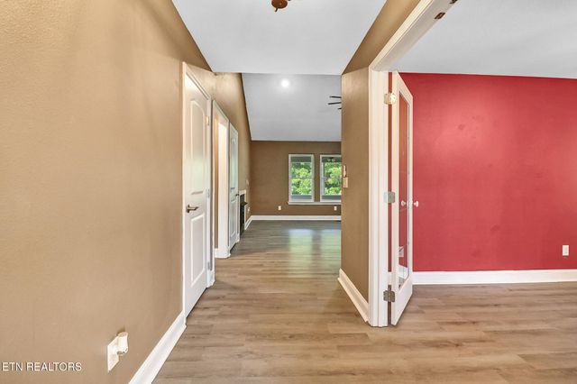 246 Autumn Drive, Crossville, TN 38571