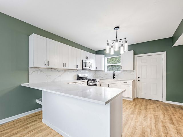 12934 Mozart Street, Blue Island, IL 60406