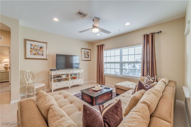 8540 Violeta ST 202, Estero, FL 34135