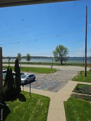 1605 Cass Lake Road 20, Keego Harbor, MI 48320