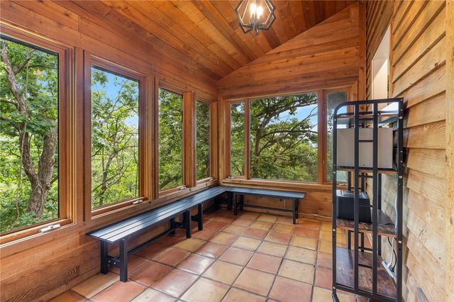 3889 Mundell Road, Eureka Springs, AR 72631