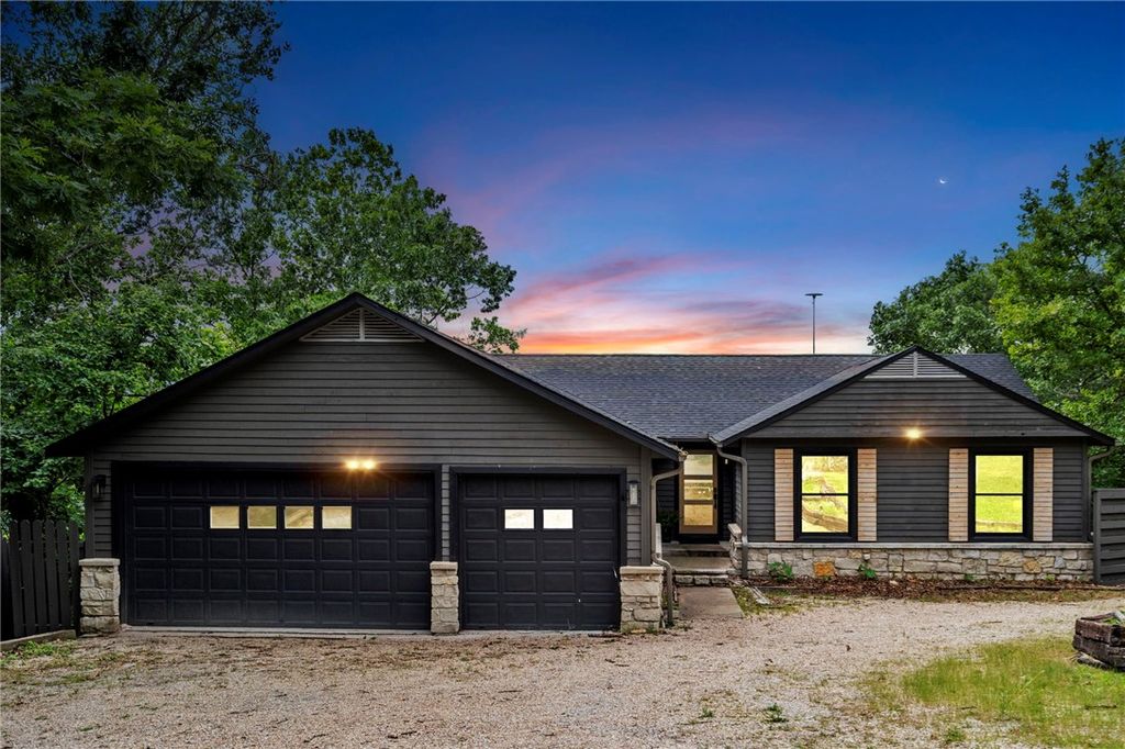 3889 Mundell Road, Eureka Springs, AR 72631