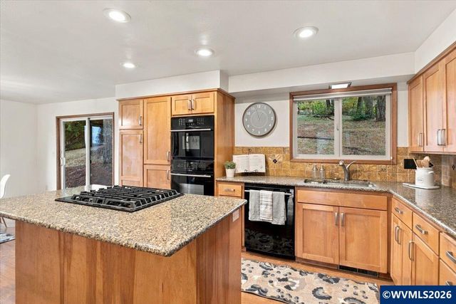 2801 Arlington Dr NW, Albany, OR 97321