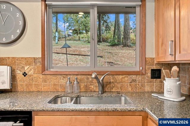 2801 Arlington Dr NW, Albany, OR 97321