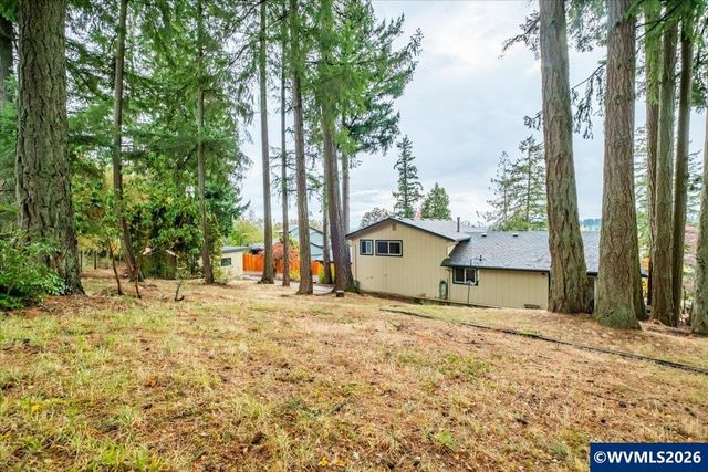 2801 Arlington Dr NW, Albany, OR 97321