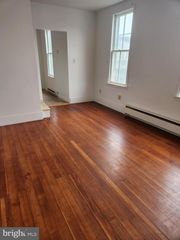 422 FAULKNER AVE, Martinsburg, WV 25401