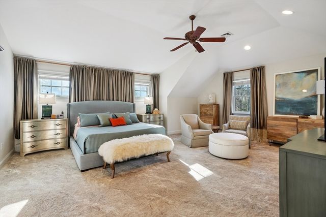 27 Ox Pasture Ln, Cohasset, MA 02025