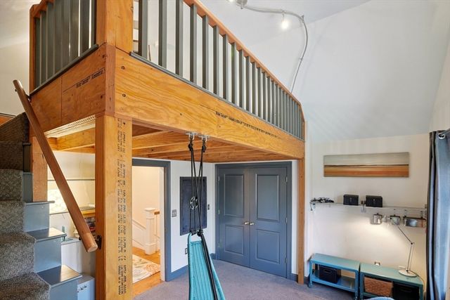 27 Ox Pasture Ln, Cohasset, MA 02025