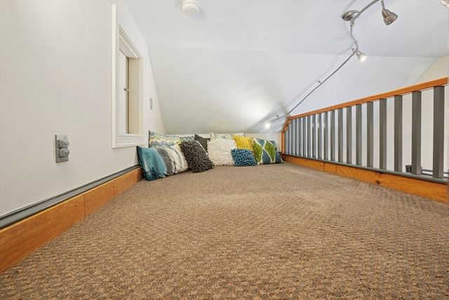 27 Ox Pasture Ln, Cohasset, MA 02025