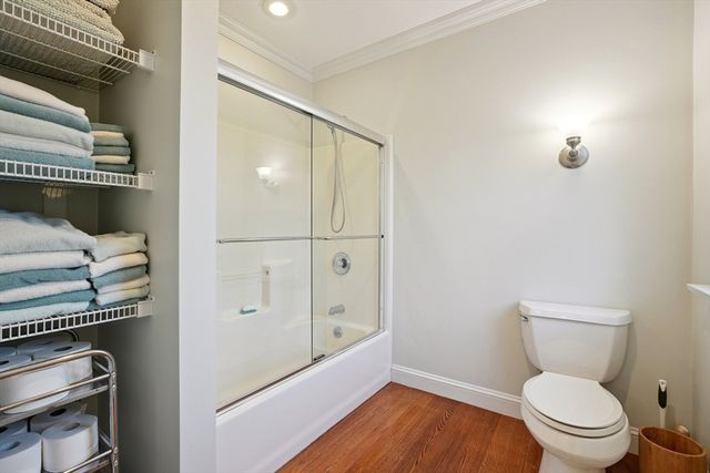 27 Ox Pasture Ln, Cohasset, MA 02025