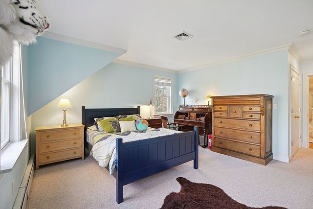 27 Ox Pasture Ln, Cohasset, MA 02025