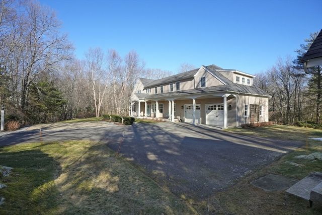 27 Ox Pasture Ln, Cohasset, MA 02025