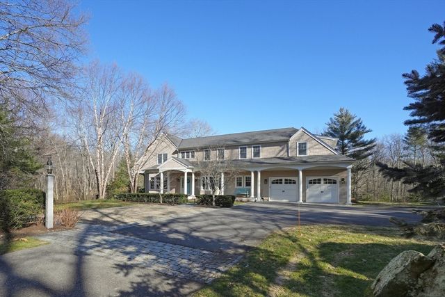 27 Ox Pasture Ln, Cohasset, MA 02025