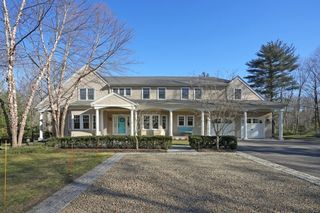 27 Ox Pasture Ln, Cohasset, MA 02025
