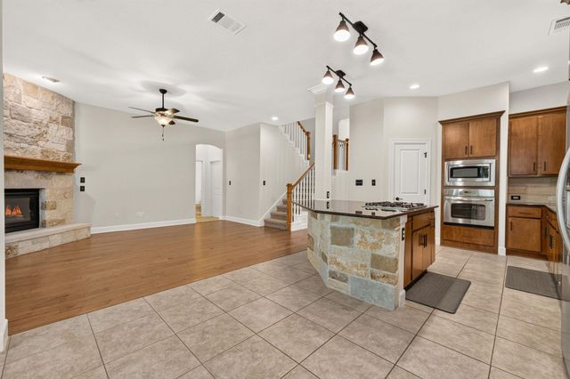 9550 Savannah Ridge DR 38, Austin, TX 78726