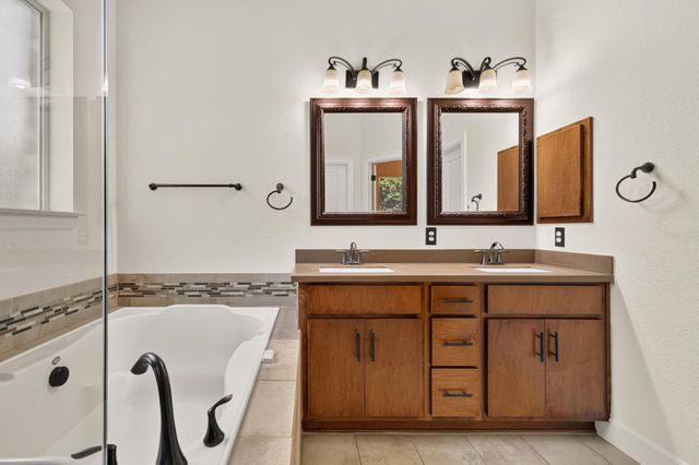 9550 Savannah Ridge DR 38, Austin, TX 78726