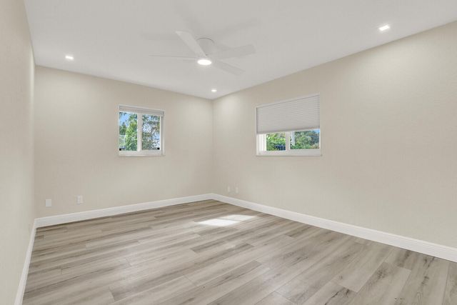 6524 Sleepy Willow Way, Delray Beach, FL 33484