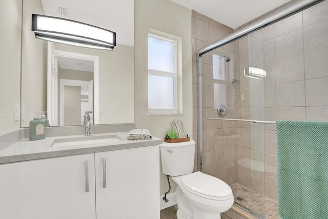 6524 Sleepy Willow Way, Delray Beach, FL 33484