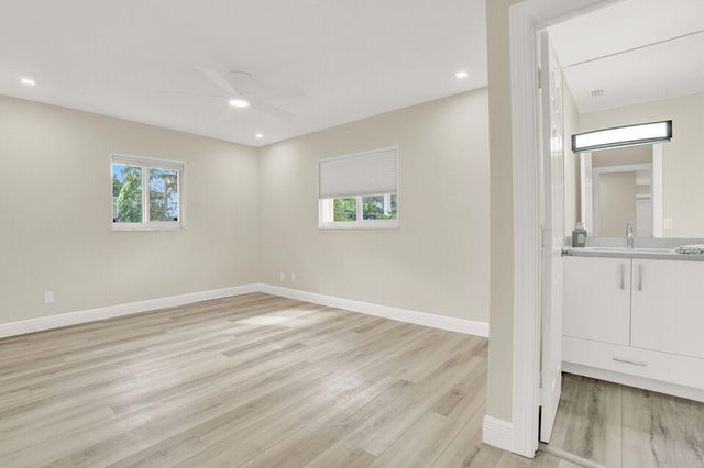 6524 Sleepy Willow Way, Delray Beach, FL 33484