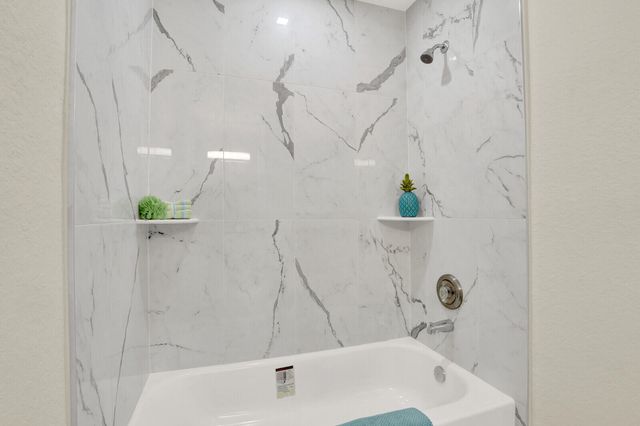 6524 Sleepy Willow Way, Delray Beach, FL 33484