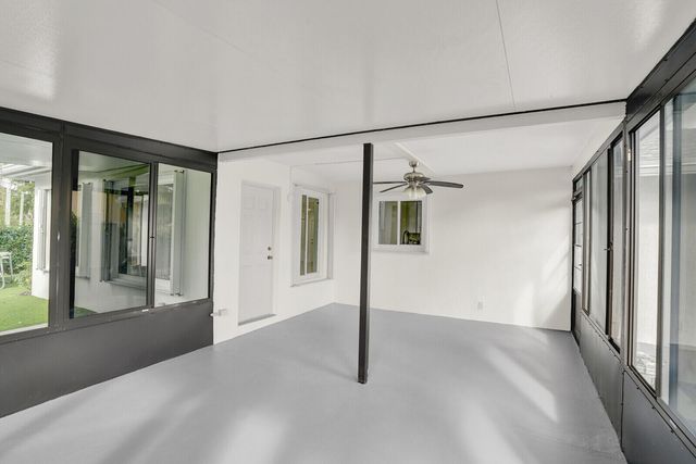 6524 Sleepy Willow Way, Delray Beach, FL 33484