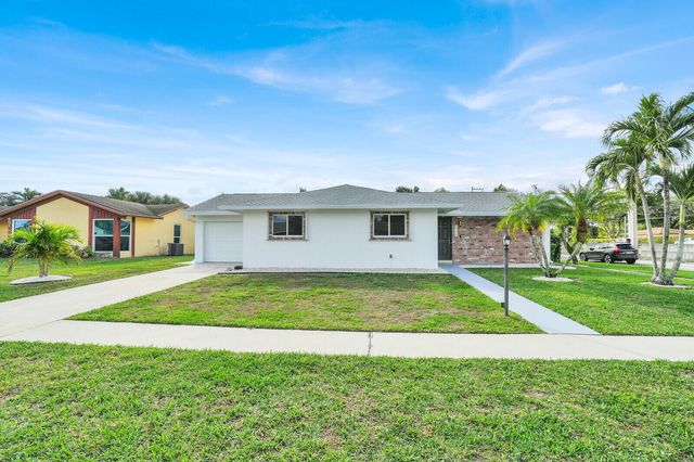 6524 Sleepy Willow Way, Delray Beach, FL 33484