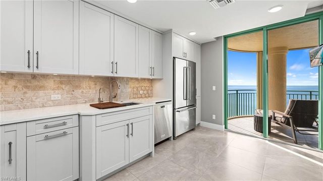 980 Cape Marco DR 1102, Marco Island, FL 34145