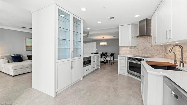 980 Cape Marco DR 1102, Marco Island, FL 34145