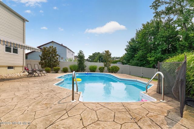 41 Brunswick Drive, Howell, NJ 07731