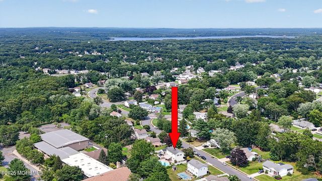 41 Brunswick Drive, Howell, NJ 07731
