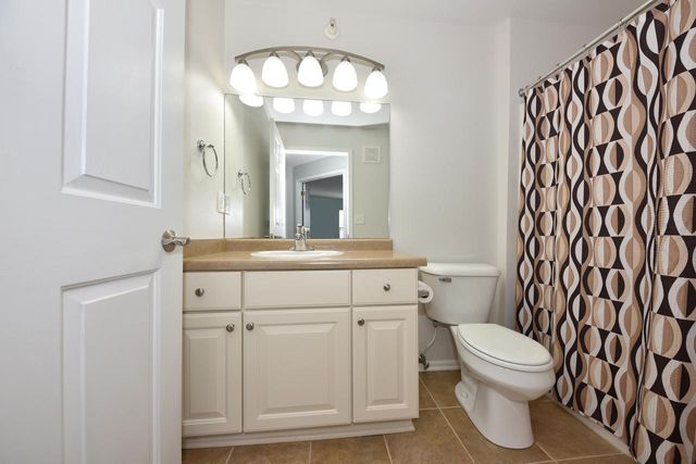 7179 W Rawson AVENUE, Franklin, WI 53132