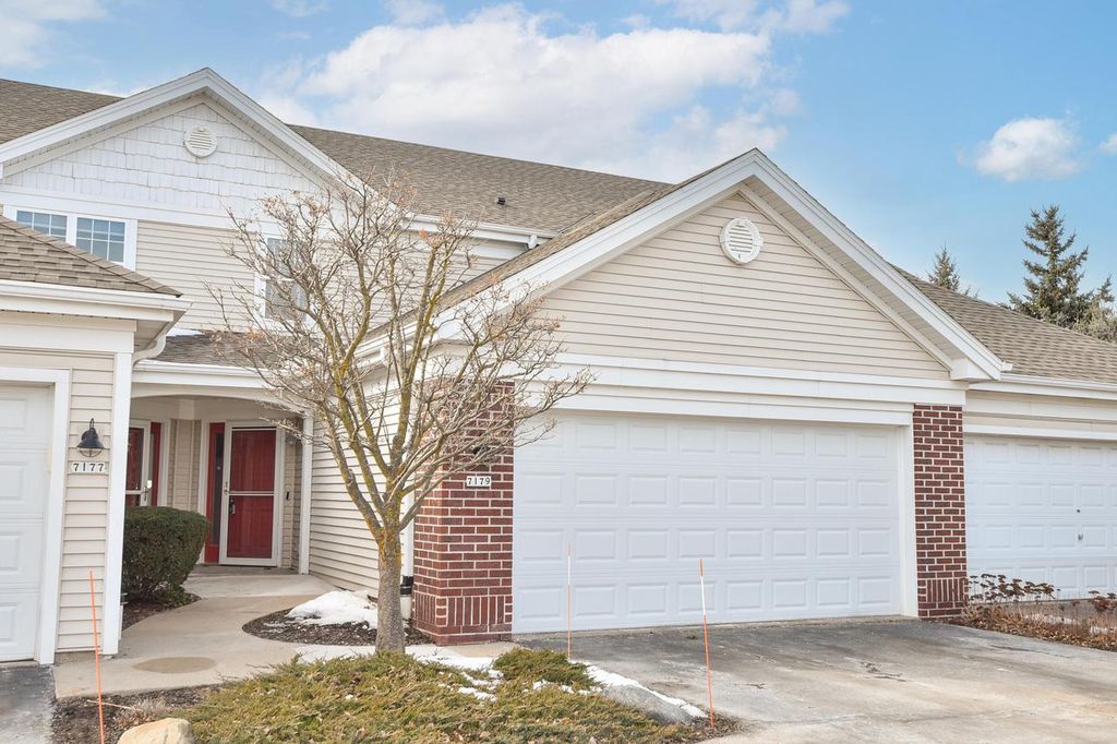 7179 W Rawson AVENUE, Franklin, WI 53132