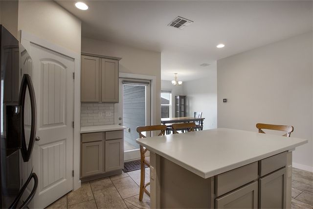 1911 Estes Flats Dr, Aransas Pass, TX 78336