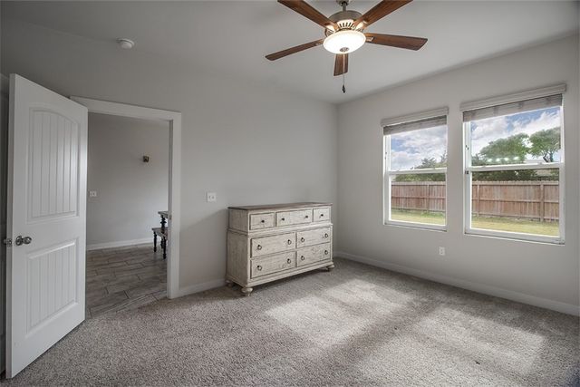 1911 Estes Flats Dr, Aransas Pass, TX 78336