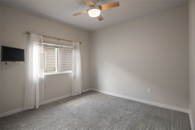 1911 Estes Flats Dr, Aransas Pass, TX 78336