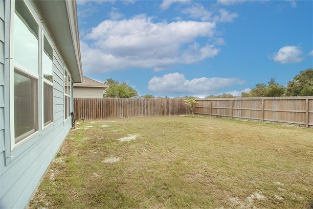 1911 Estes Flats Dr, Aransas Pass, TX 78336
