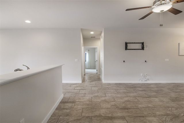 1911 Estes Flats Dr, Aransas Pass, TX 78336